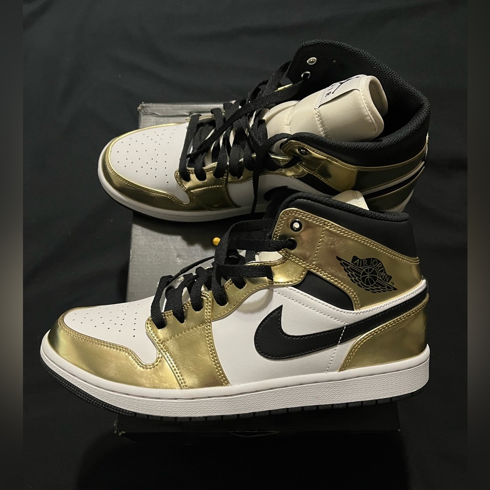 Gold, Black & White Jordan 1 Mid SE